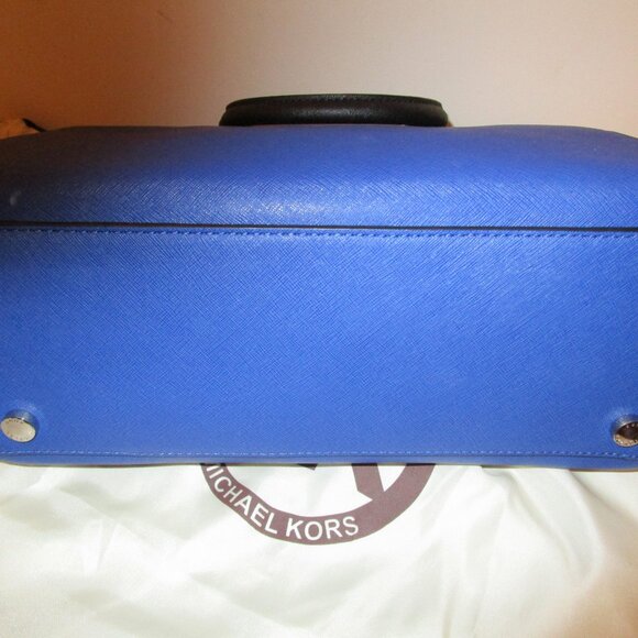 Michael Kors Large Selma Satchel - Picture 6 of 10